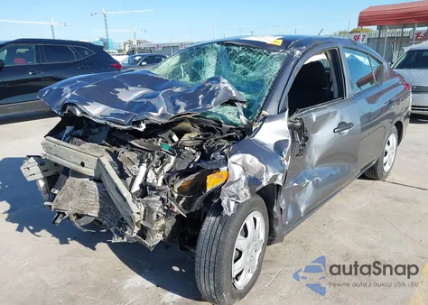 2019 Nissan Versa 1.6 S z USA, uszkodzony, nr VIN 3N1CN7AP9KL826289